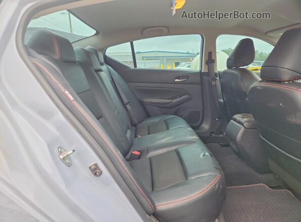 1N4BL4CV1RN325342 2024 NISSAN ALTIMA Silver Вид задніх сидінь