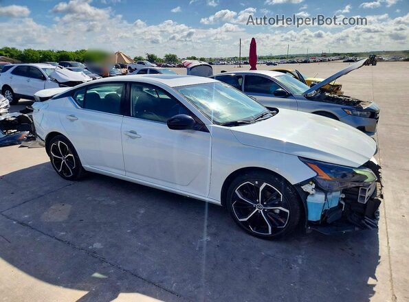 1N4BL4CV1RN392359 2024 NISSAN ALTIMA White Delantero derecho