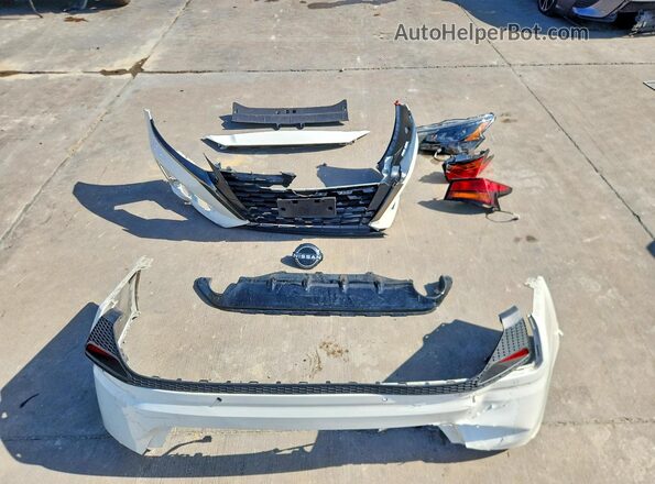1N4BL4CV1RN392359 2024 NISSAN ALTIMA White Vista del compartimento del motor