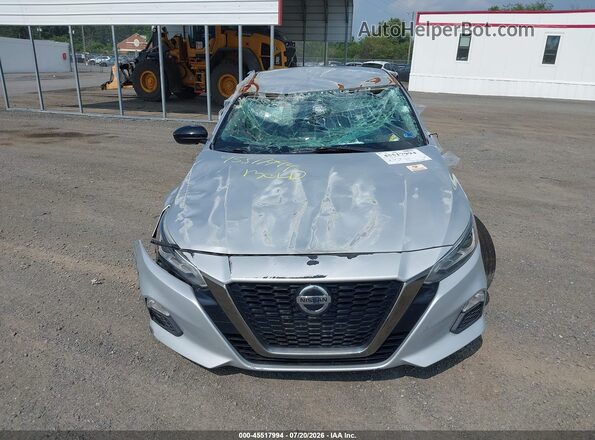 1N4BL4CV2MN366023 2021 NISSAN ALTIMA Silver Widok z przodu