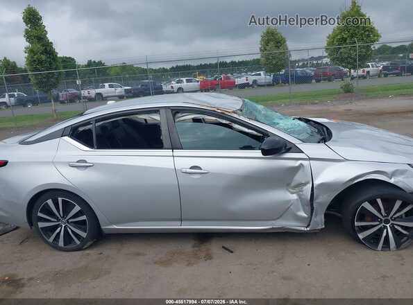 1N4BL4CV2MN366023 2021 NISSAN ALTIMA Silver Widok wnętrza z tyłu
