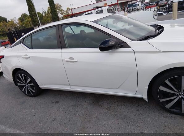 1N4BL4CV2MN394128 2021 NISSAN ALTIMA White Սալոնի հետևի տեսք