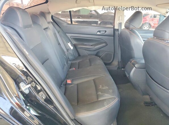 1N4BL4CV2NN300024 2022 NISSAN ALTIMA Black Widok tylnych siedzeń