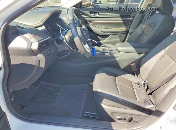 1N4BL4CV2NN352656 2022 NISSAN ALTIMA White წინა სალონის ხედი