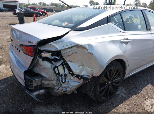 1N4BL4CV2NN355072 2022 NISSAN ALTIMA Silver Vista frontal
