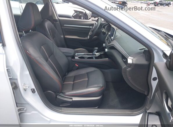 1N4BL4CV2RN434523 2024 NISSAN ALTIMA Gray Vista interior delantera