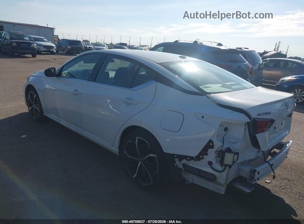 1N4BL4CV2SN307180 2025 NISSAN ALTIMA White Widok wnętrza 360 stopni