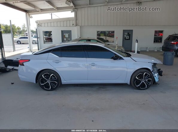 1N4BL4CV2SN331575 2025 NISSAN ALTIMA Синий Панорамный вид салона 360°
