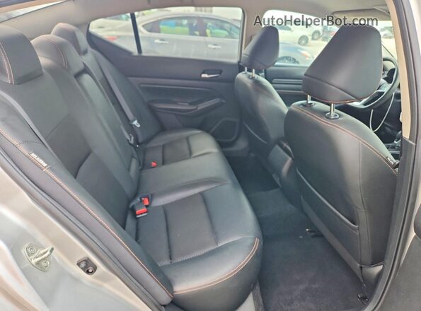 1N4BL4CV3KC116010 2019 NISSAN ALTIMA Silver უკანა სავარძლების ხედი