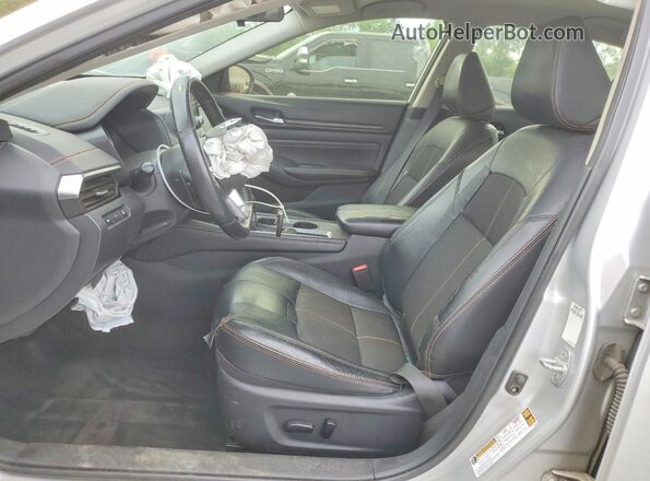 1N4BL4CV3KC168902 2019 NISSAN ALTIMA Серебряный Вид салона спереди