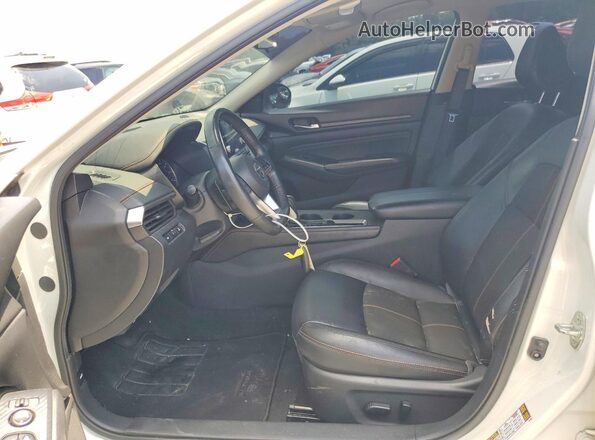 1N4BL4CV3KC200490 2019 NISSAN ALTIMA Белый Вид салона спереди