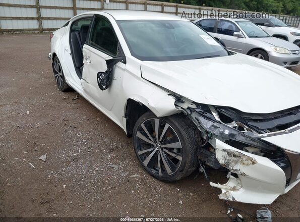 1N4BL4CV3LC253594 2020 NISSAN ALTIMA White Widok z przodu
