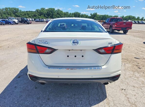 1N4BL4CV3MN398205 2021 NISSAN ALTIMA White Հետևի տեսք