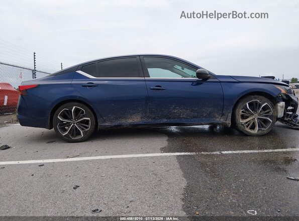 1N4BL4CV3RN300877 2024 NISSAN ALTIMA Blue Սալոնի հետևի տեսք