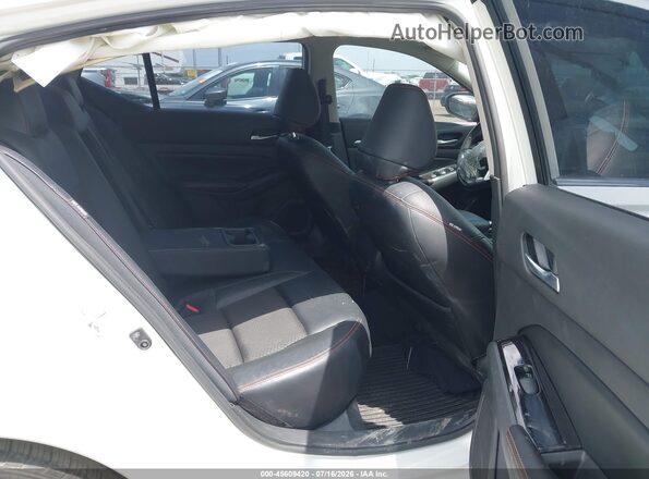 1N4BL4CV3RN349920 2024 NISSAN ALTIMA White Vista de la etiqueta del VIN