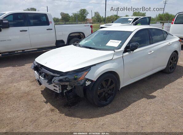 1N4BL4CV3RN349920 2024 NISSAN ALTIMA White Vista frontal
