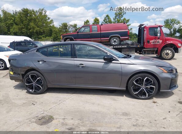 1N4BL4CV3SN312727 2025 NISSAN ALTIMA Gray 360 interior view