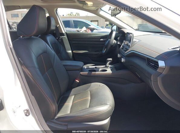 1N4BL4CV4MN333458 2021 NISSAN ALTIMA White Vista interior delantera