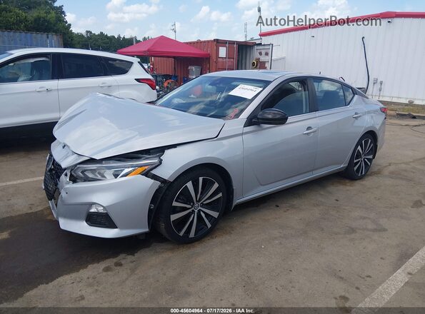 1N4BL4CV4MN348980 2021 NISSAN ALTIMA Silver Առջևի ձախ երեք քառորդ տեսարան