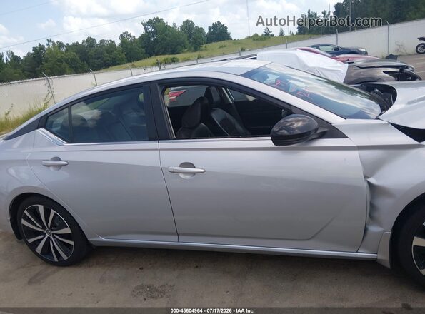 1N4BL4CV4MN348980 2021 NISSAN ALTIMA Silver Սալոնի հետևի տեսք