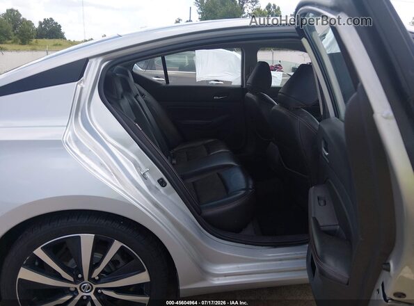 1N4BL4CV4MN348980 2021 NISSAN ALTIMA Silver VIN կոդի պիտակի տեսք
