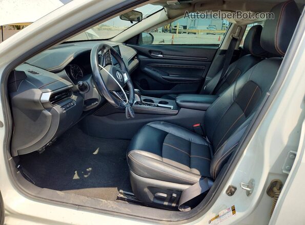 1N4BL4CV4MN416873 2021 NISSAN ALTIMA White Widok wnętrza z przodu