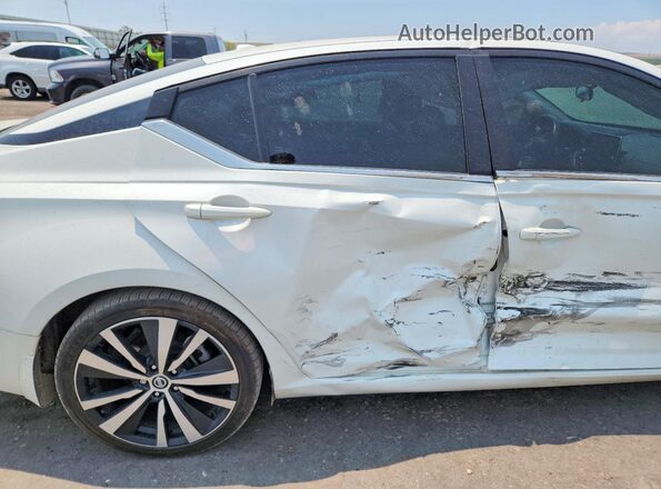 1N4BL4CV4MN416873 2021 NISSAN ALTIMA White Widok tylnych siedzeń