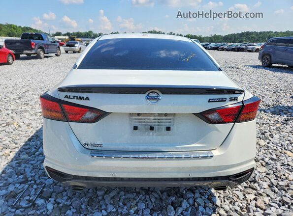 1N4BL4CV4NN366526 2022 NISSAN ALTIMA White Вид ззаду