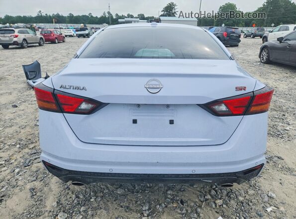 1N4BL4CV4RN330339 2024 NISSAN ALTIMA Gray Հետևի տեսք