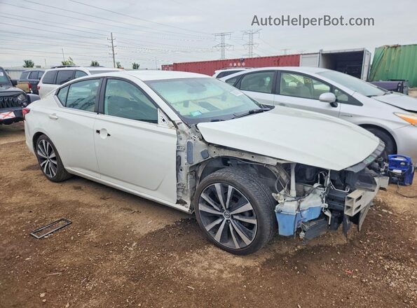 1N4BL4CV5KC177357 2019 NISSAN ALTIMA White Delantero derecho