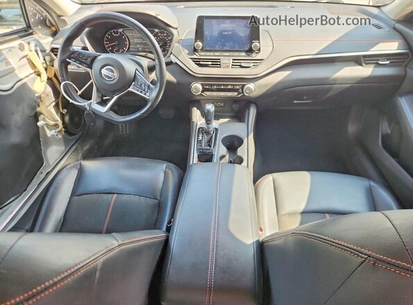 1N4BL4CV5KC245009 2019 NISSAN ALTIMA Серебряный Вид панели приборов