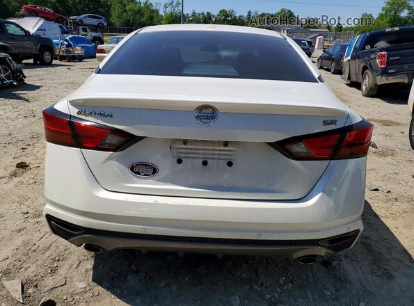 1N4BL4CV5LC145476 2020 NISSAN ALTIMA White Rear view
