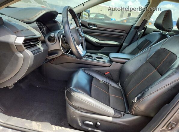 1N4BL4CV5MN332903 2021 NISSAN ALTIMA Gray Front interior view