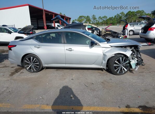 1N4BL4CV5MN404148 2021 NISSAN ALTIMA Silver Vista interior de 360 grados