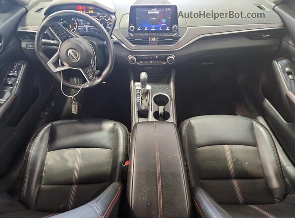 1N4BL4CV5RN387813 2024 NISSAN ALTIMA White Dashboard view