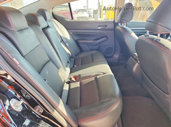 1N4BL4CV5SN302653 2025 NISSAN ALTIMA Black Rear seats view