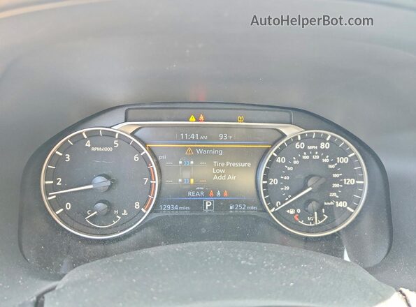 1N4BL4CV5SN377353 2025 NISSAN ALTIMA White Widok zestawu wskaźników