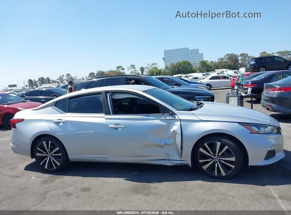 1N4BL4CV6KC106636 2019 NISSAN ALTIMA Silver ხელსაწყოთა პანელის ხედი