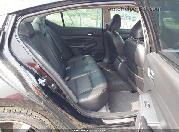 1N4BL4CV6KC182003 2019 NISSAN ALTIMA Black VIN կոդի պիտակի տեսք
