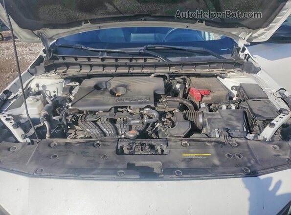 1N4BL4CV6LC135815 2020 NISSAN ALTIMA White Widok wnętrza z tyłu