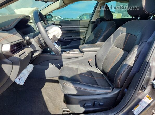 1N4BL4CV6MN416082 2021 NISSAN ALTIMA Charcoal Widok wnętrza z przodu
