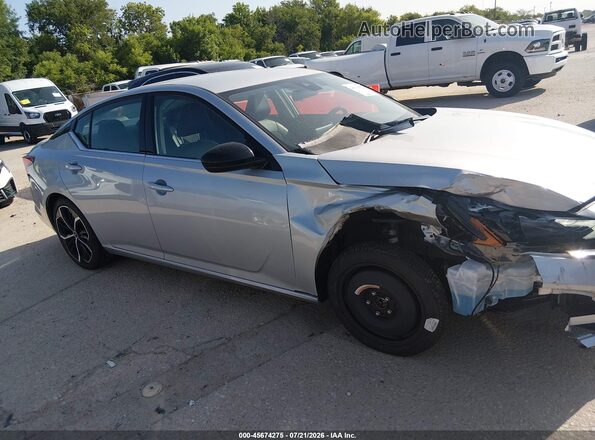 1N4BL4CV6RN429454 2024 NISSAN ALTIMA Серебряный Вид задней части салона