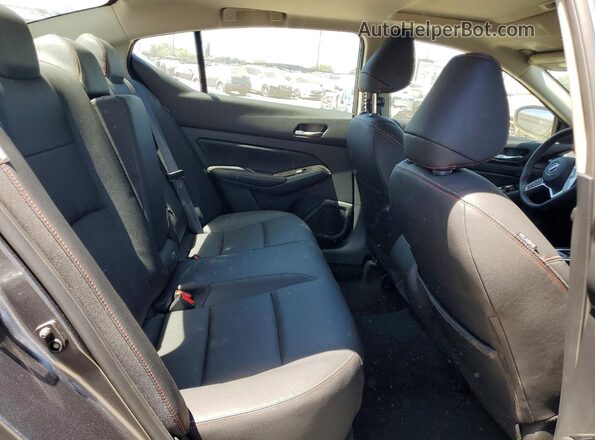 1N4BL4CV6SN425541 2025 NISSAN ALTIMA Gray Rear seats view