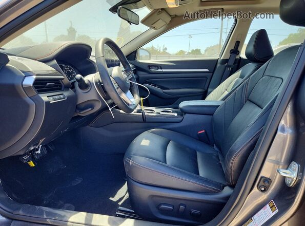 1N4BL4CV6SN425541 2025 NISSAN ALTIMA Gray Front interior view