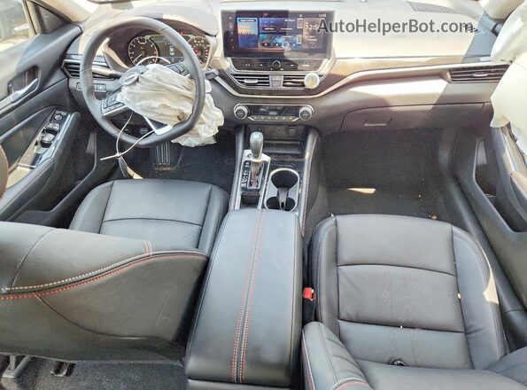 1N4BL4CV6SN426611 2025 NISSAN ALTIMA Угольный Вид панели приборов