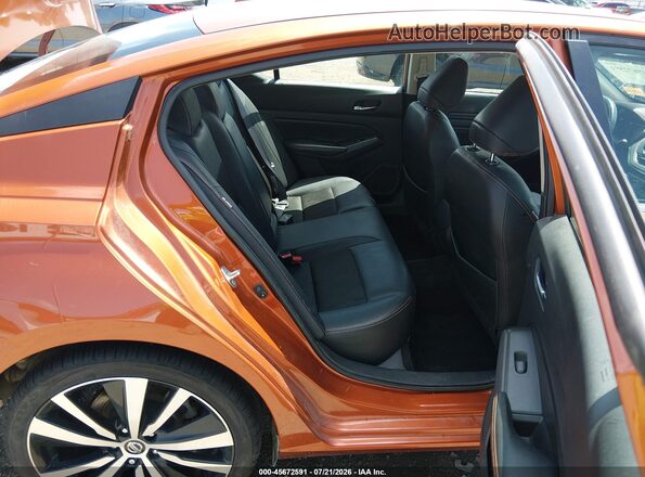 1N4BL4CV7KC238496 2019 NISSAN ALTIMA Orange VIN կոդի պիտակի տեսք