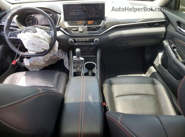 1N4BL4CV7PN309840 2023 NISSAN ALTIMA Черный Вид панели приборов