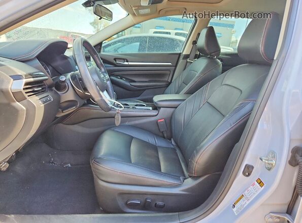 1N4BL4CV7PN317386 2023 NISSAN ALTIMA Gray Front interior view