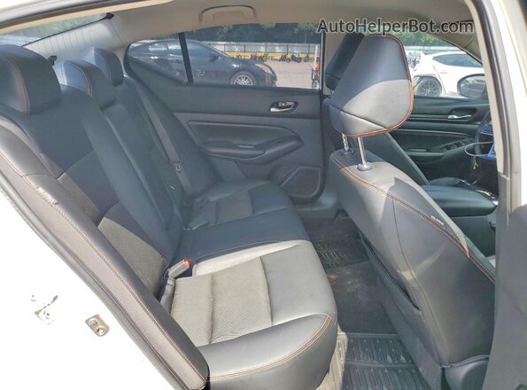 1N4BL4CV8KC161119 2019 NISSAN ALTIMA Белый Вид задних сидений