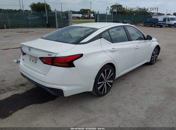 1N4BL4CV8KC180804 2019 NISSAN ALTIMA White Задня права чверть